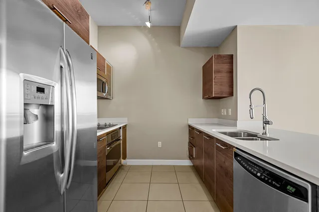City Palms Unit 525 photo 4