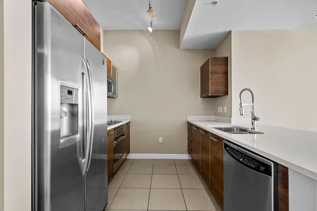 City Palms Unit 525 photo 5