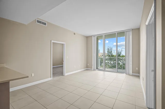 City Palms Unit 525 photo 12