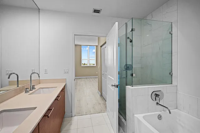 City Palms Unit 525 photo 19