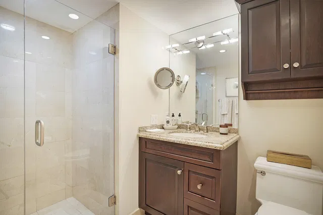 The Plaza of The Palm Beaches Unit 23g photo 9