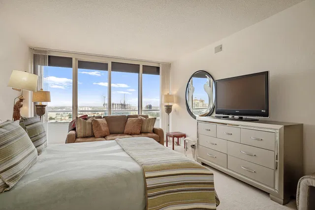 The Plaza of The Palm Beaches Unit 23g photo 10