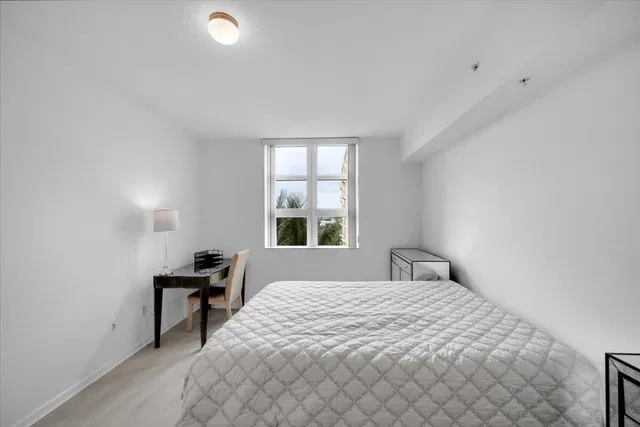 The Metropolitan Unit 518 photo 11