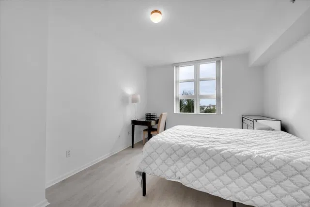 The Metropolitan Unit 518 photo 12