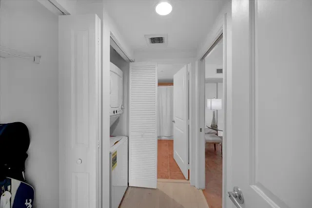 The Metropolitan Unit 518 photo 16