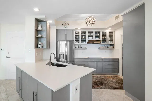 One City Plaza Unit 1206 photo 4