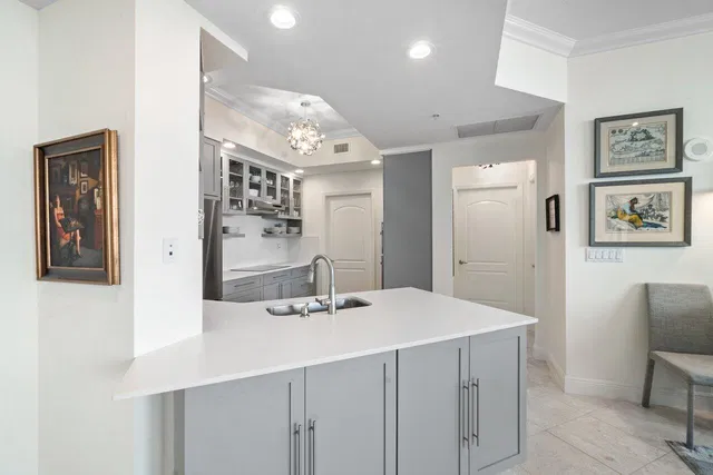 One City Plaza Unit 1206 photo 8