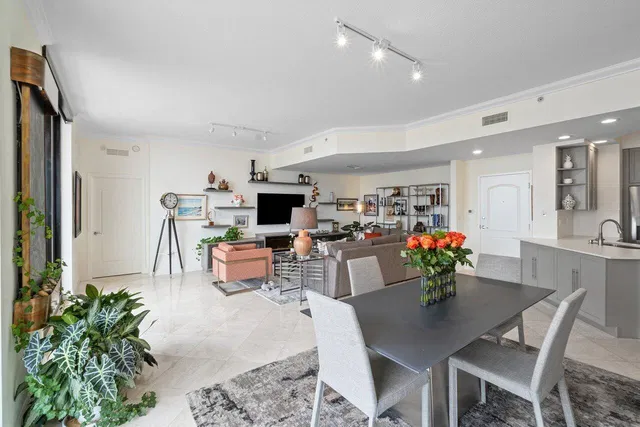 One City Plaza Unit 1206 photo 18