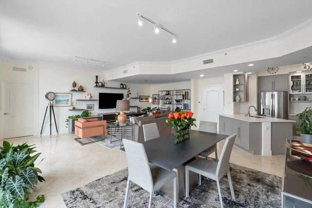 One City Plaza Unit 1206 photo 19