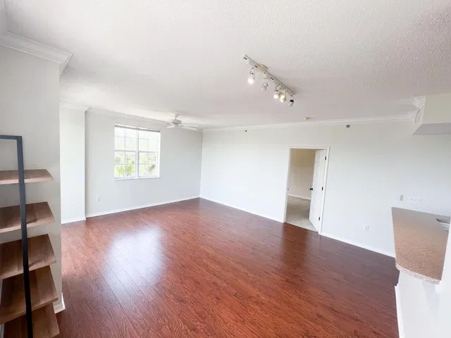 The Montecito Unit 301 photo 5