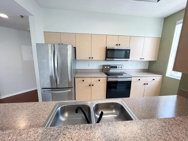 The Montecito Unit 301 photo 12