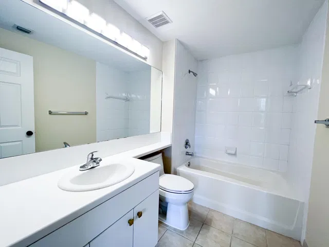 The Montecito Unit 301 photo 20