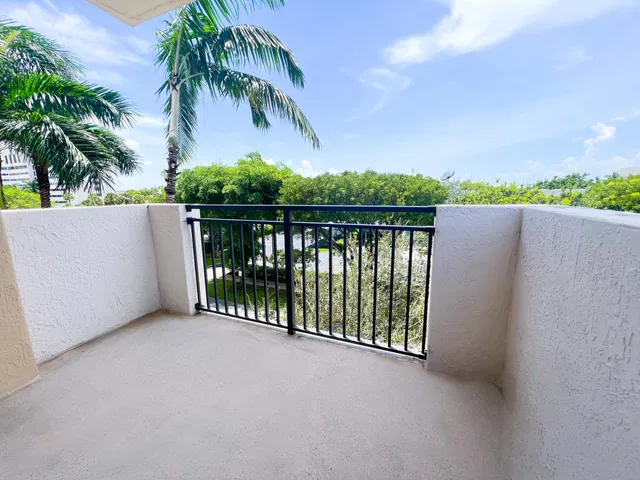The Montecito Unit 301 photo 25
