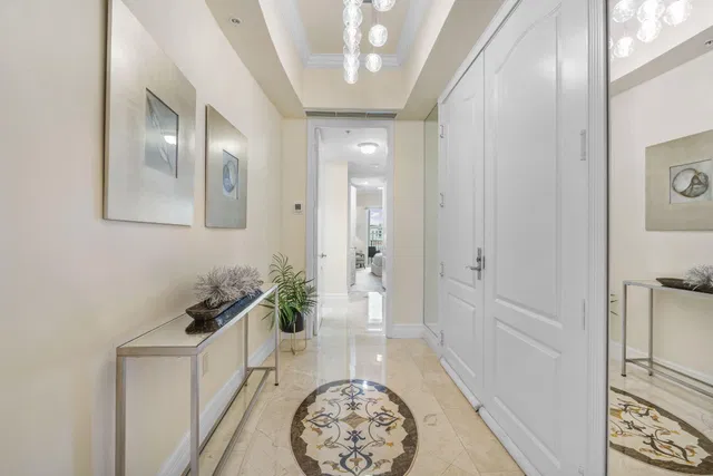 Esplanade Grande Unit 605 photo 5
