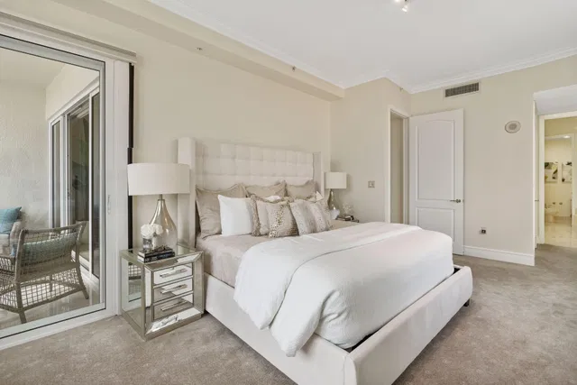 Esplanade Grande Unit 605 photo 13