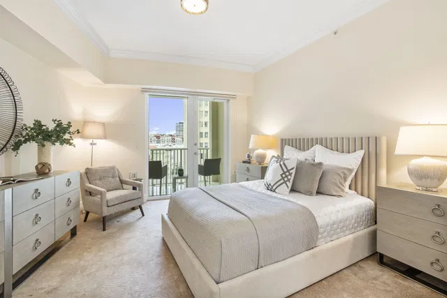 Esplanade Grande Unit 605 photo 19