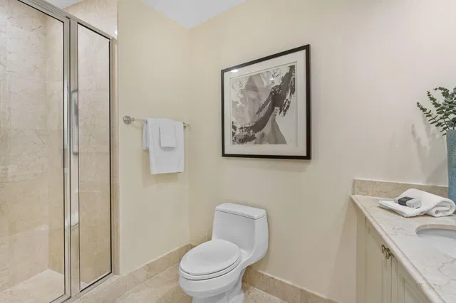 Esplanade Grande Unit 605 photo 23