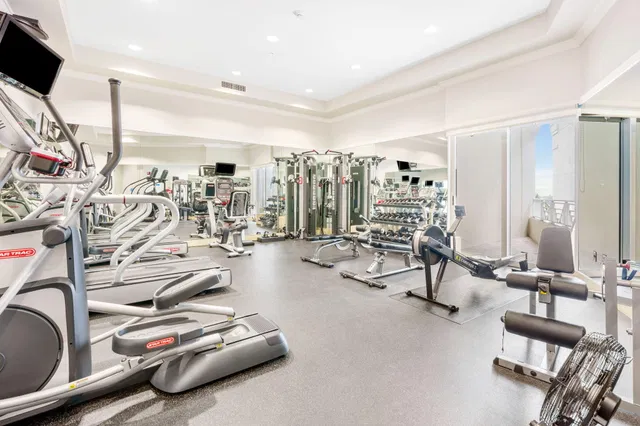 Esplanade Grande Unit 605 photo 28