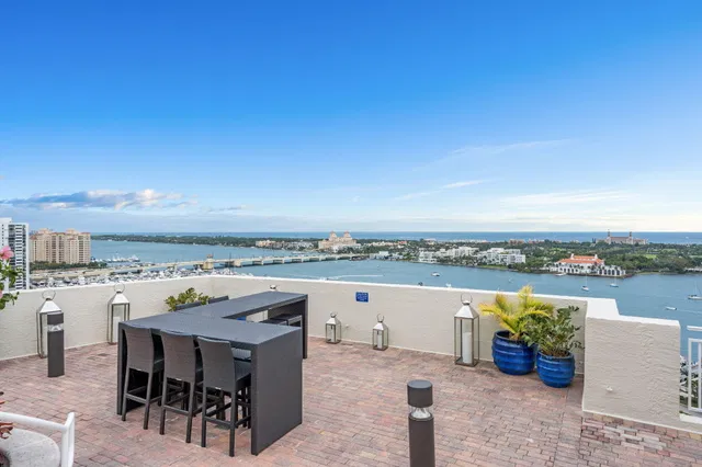 Esplanade Grande Unit 605 photo 30