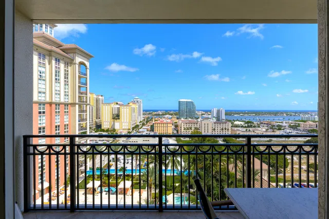 CityPlace South Tower Unit 1717 photo 3