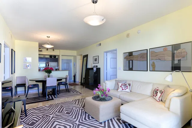 CityPlace South Tower Unit 1717 photo 4