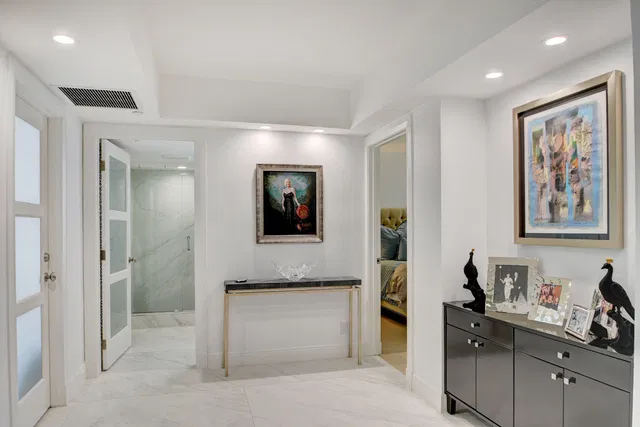 The Plaza of The Palm Beaches Unit 20a photo 5