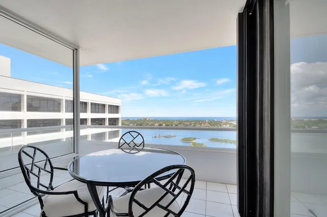 The Plaza of The Palm Beaches Unit 20a photo 17