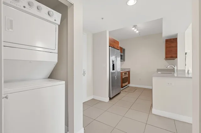 City Palms Unit 303 photo 18