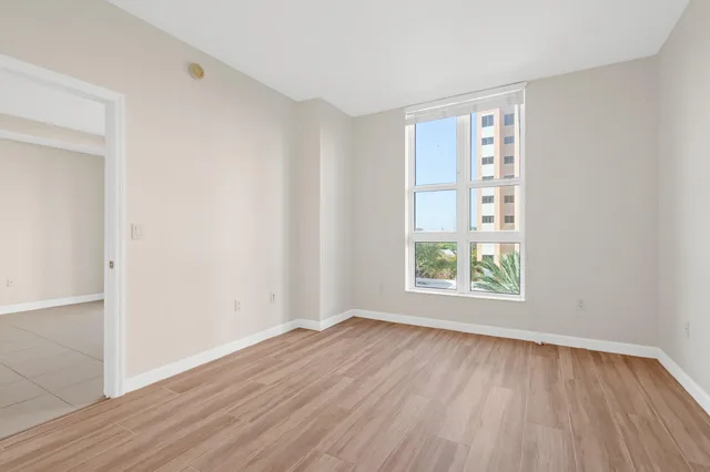City Palms Unit 303 photo 23