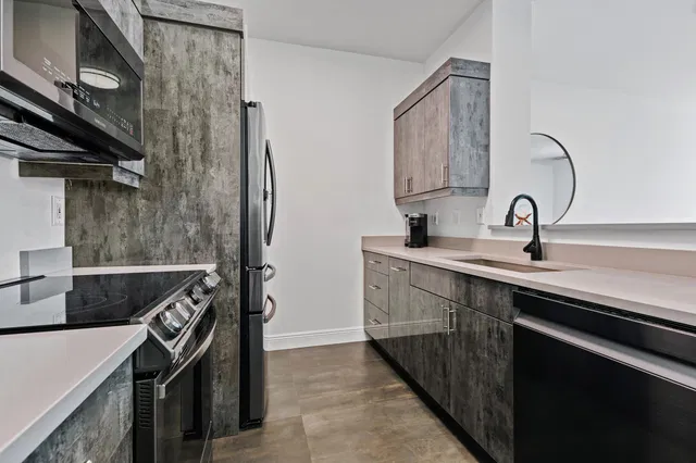 The Tower Condominium at Cityplace Unit 207 photo 5