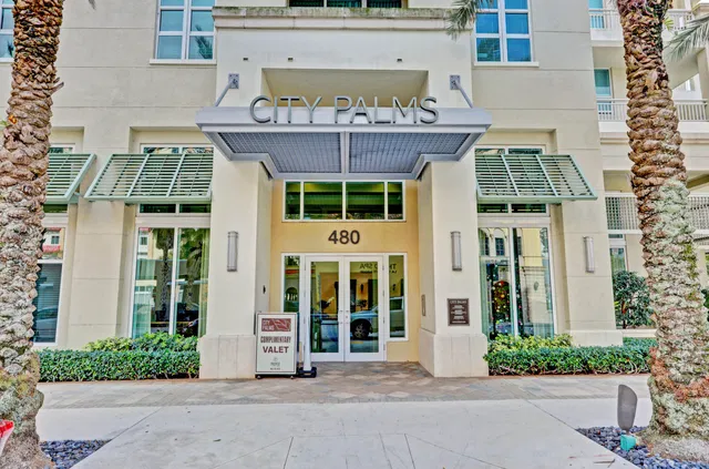 City Palms Unit 1015 photo 2