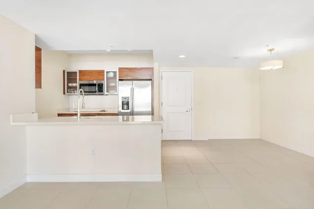 City Palms Unit 601 photo 13