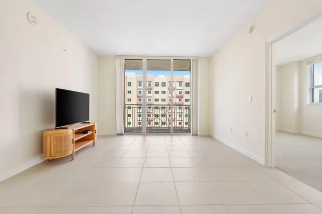 City Palms Unit 601 photo 15