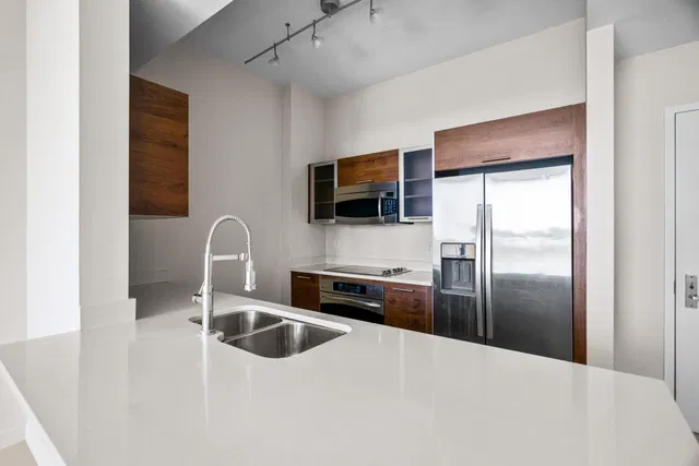 City Palms Unit 529 photo 3