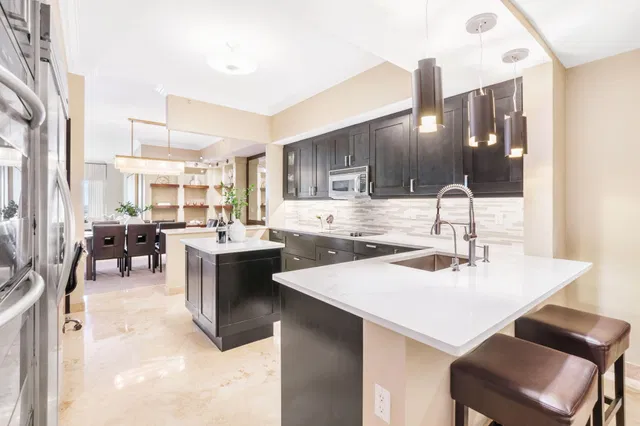 Esplanade Grande Unit 503 photo 4