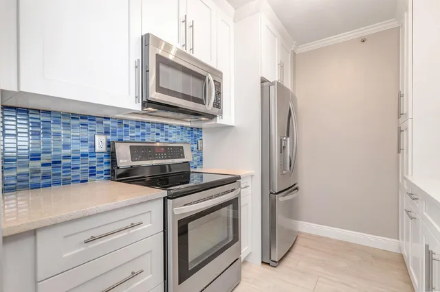 The Tower Condominium at Cityplace Unit 607 photo 3
