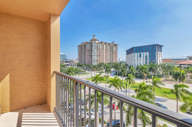 The Tower Condominium at Cityplace Unit 607 photo 8