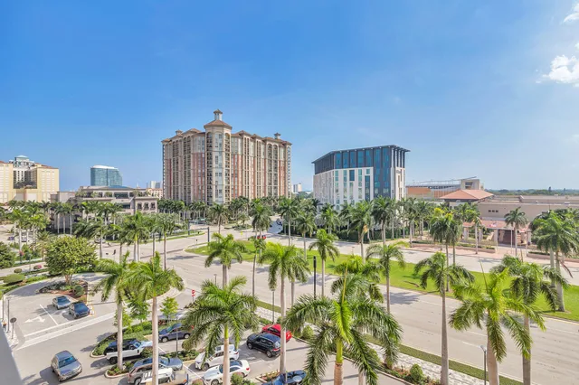The Tower Condominium at Cityplace Unit 607 photo 9