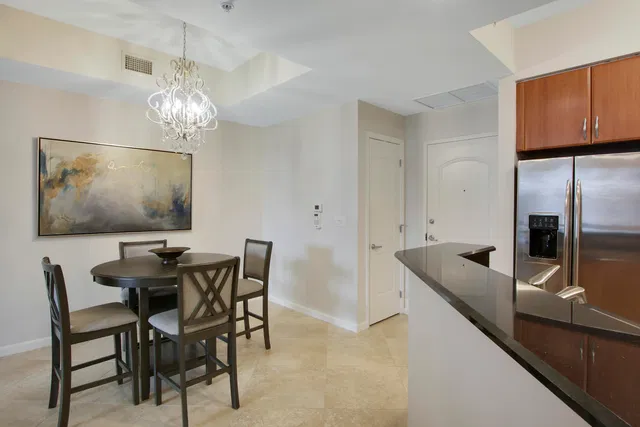 One City Plaza Unit 1024 photo 2