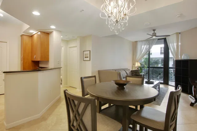 One City Plaza Unit 1024 photo 8