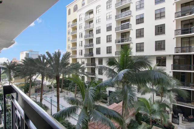 One City Plaza Unit 1024 photo 24