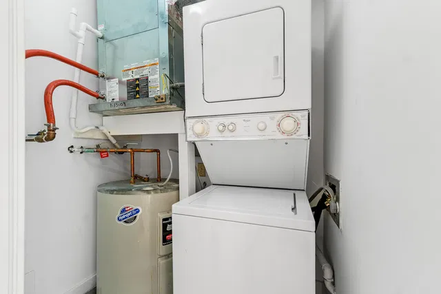 Trianon Unit 1606 photo 38