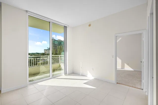 City Palms Unit 535 photo 8