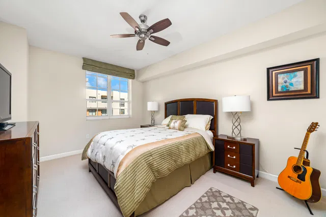 The Whitney Unit 628 photo 15