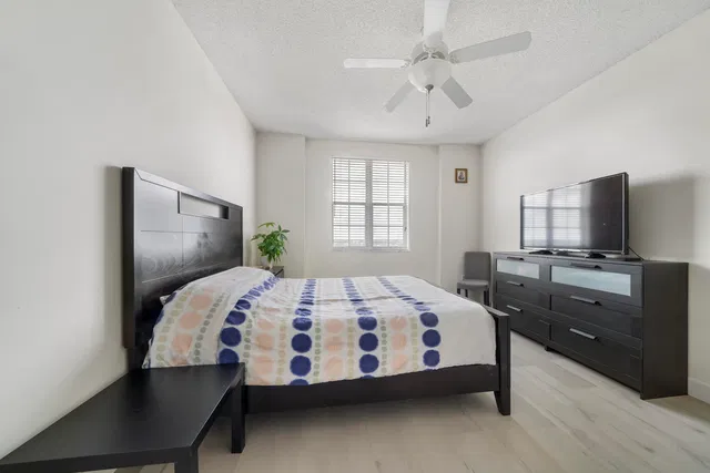The Montecito Unit 1110 photo 15