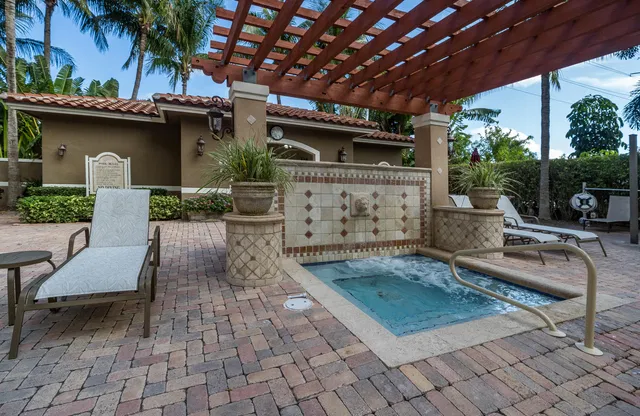 The Montecito Unit 1110 photo 33