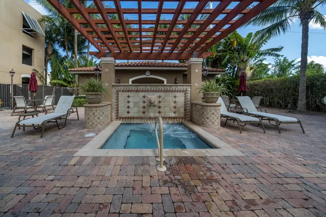 The Montecito Unit 1110 photo 34