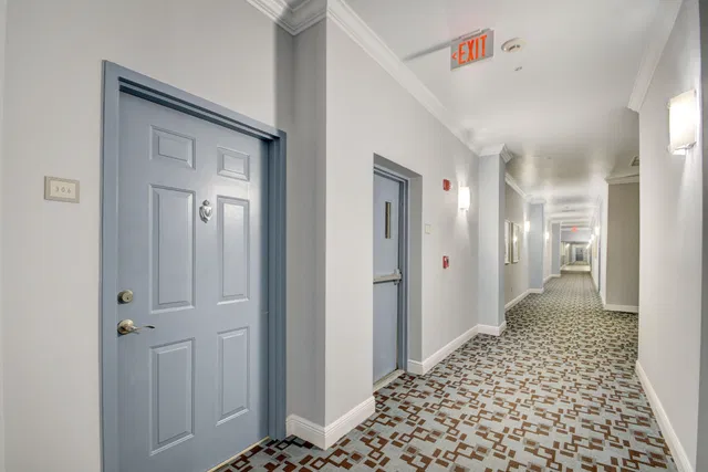 The Strand Unit 306 photo 5