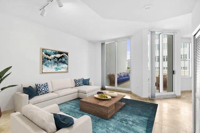 The Strand Unit 306 photo 18
