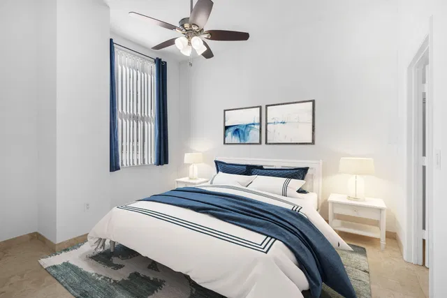 The Strand Unit 306 photo 27